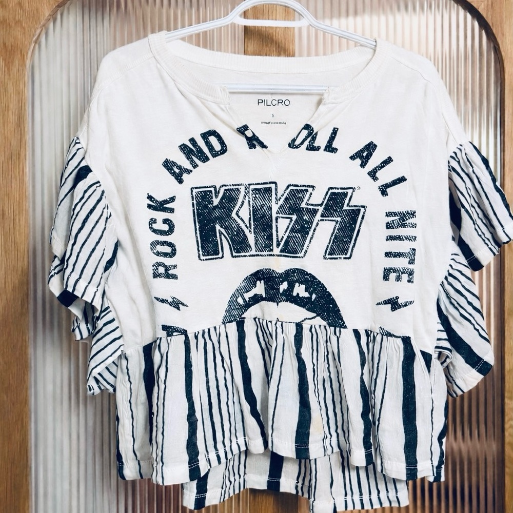 Pilcro x Anthropologie Remade KISS Tee – Size S